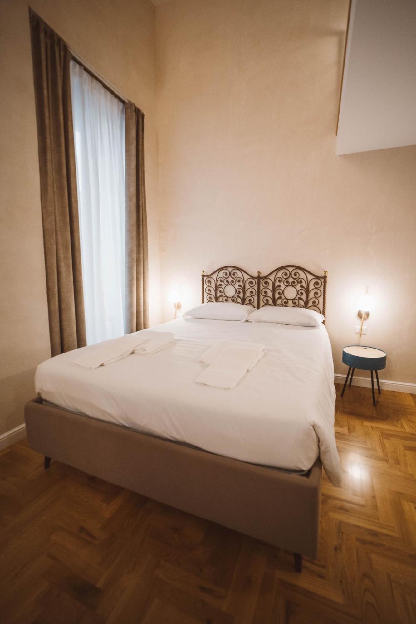 Librai Suite Naples Luaran gambar